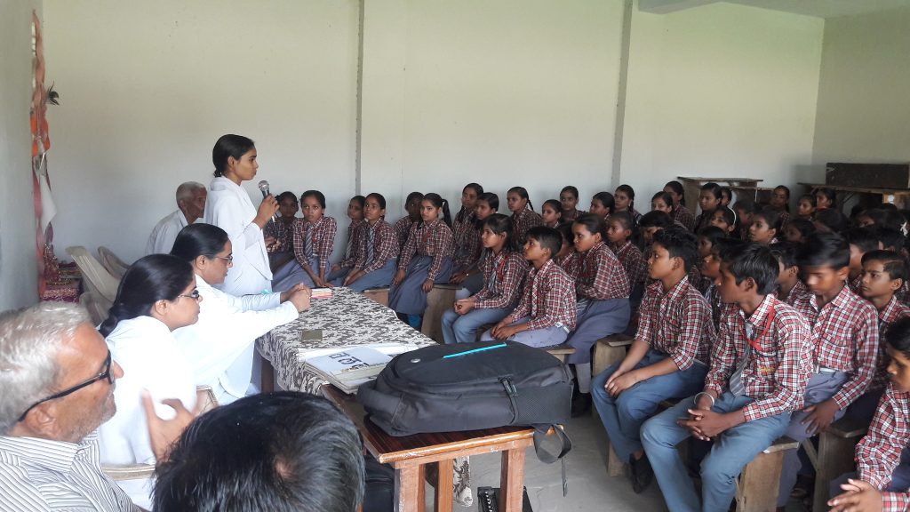 मेरा भारत व्यसन मुक्त भारत अभियान के अन्तर्गत रामपुर कस्बे में के०एम०आर० कॉलेज में सेवा की गई।